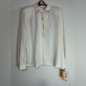 Koret Vintage NWT Elegant White Embroidered Women's top in size 14